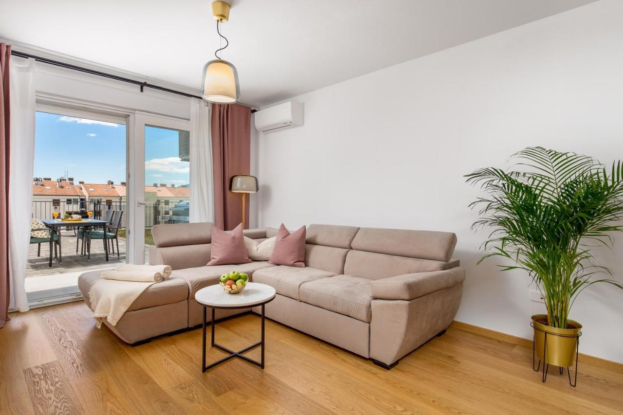 Seaview Apartment „Megan“ With Sunny Terrace คาสตาฟ ภายนอก รูปภาพ
