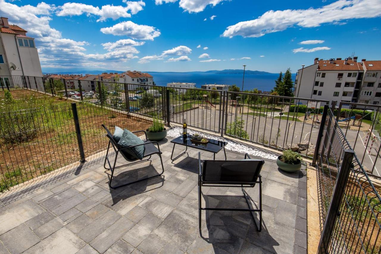 Seaview Apartment „Megan“ With Sunny Terrace คาสตาฟ ภายนอก รูปภาพ